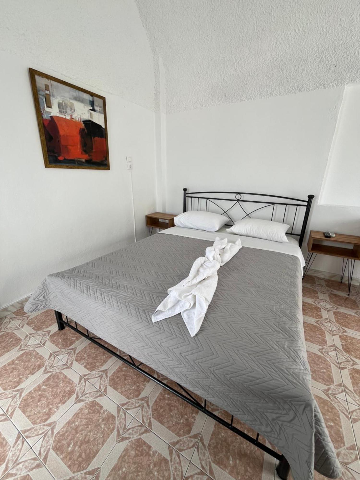 Stella Nomikou Apartments Фиростефани Экстерьер фото